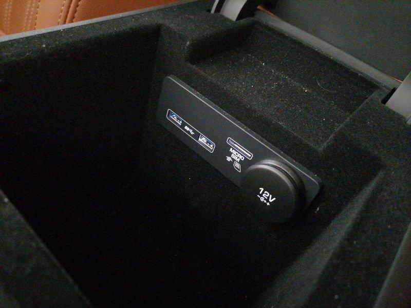 Jaguar F-Pace 2.0d i4 Portfolio awd 180cv auto my20