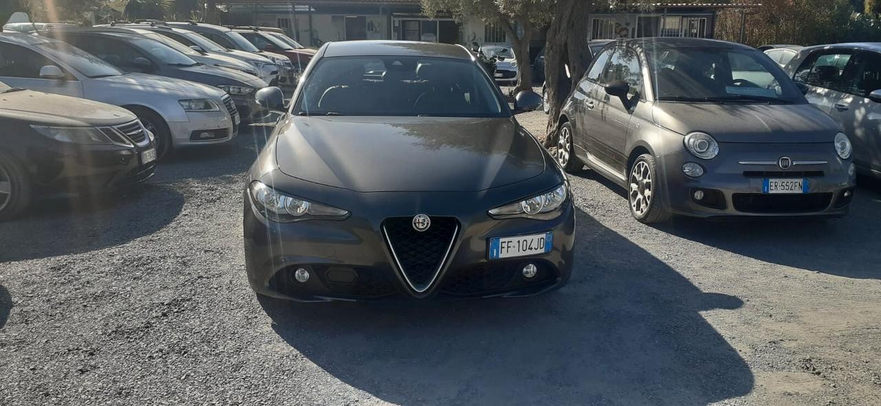 Alfa Romeo Giulia 2016 - 2.2 Td 180cv AT8 Super Lb automobili