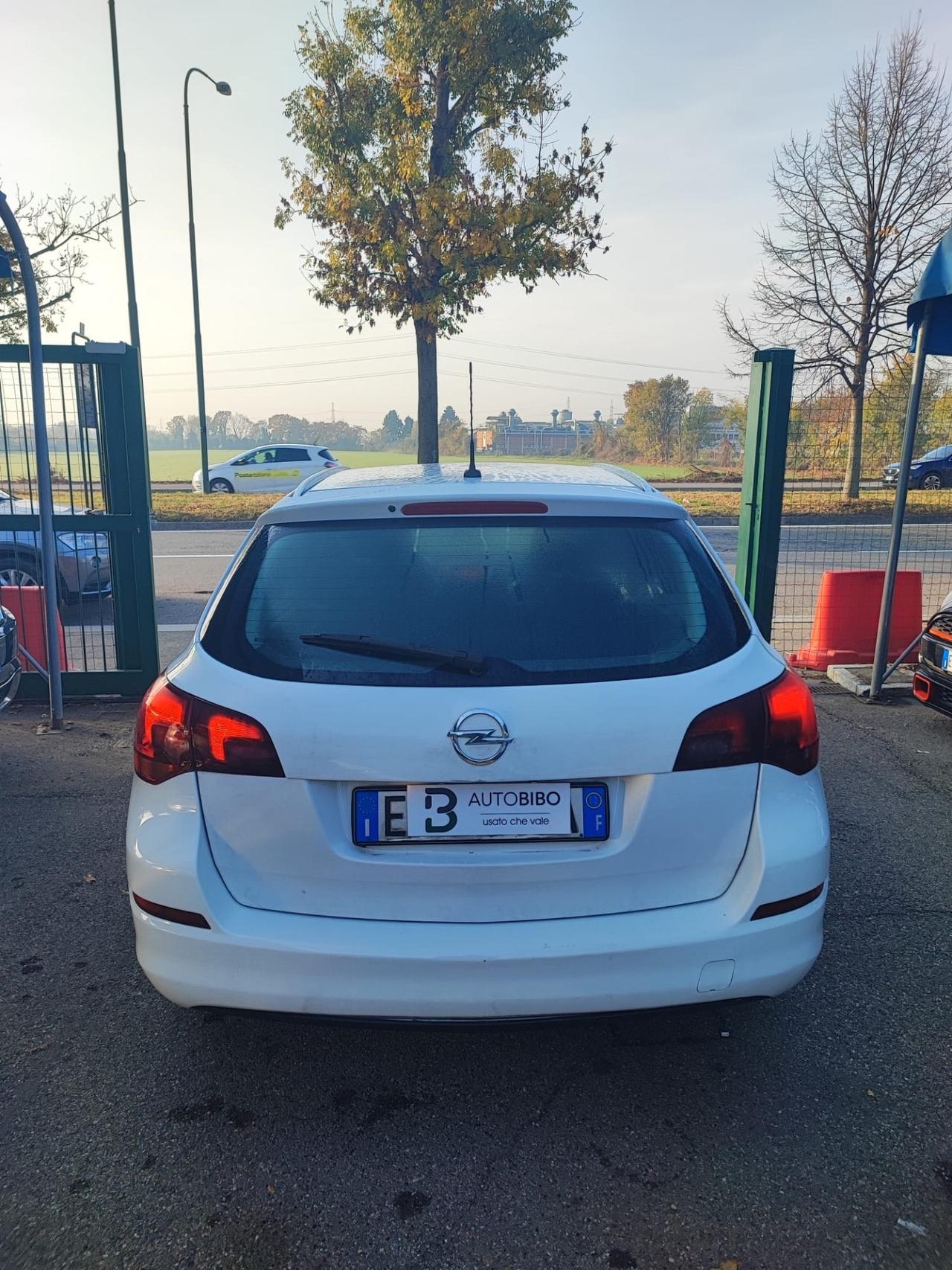Opel Astra 1.7 CDTI 110CV Sports Tourer Cosmo