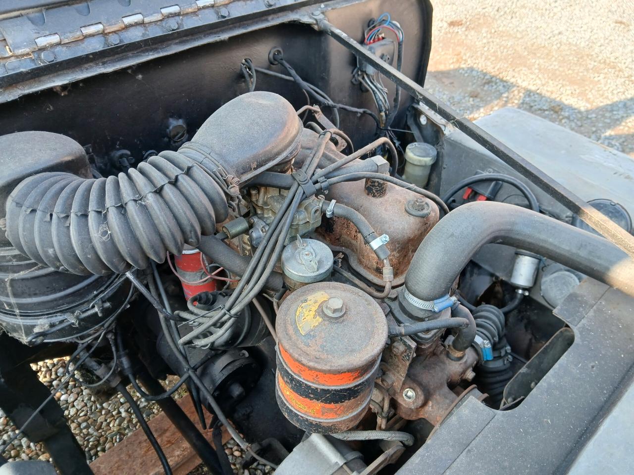 Jeep Willys 2200 benzina