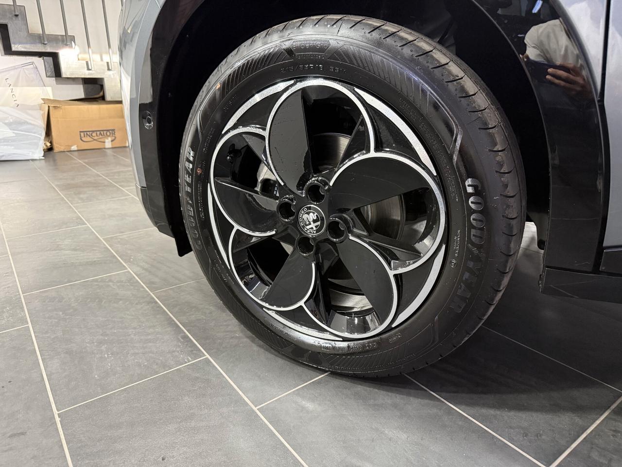 Alfa Romeo Junior 1.2 145 CV Hybrid eDCT6 Q4 Sprint