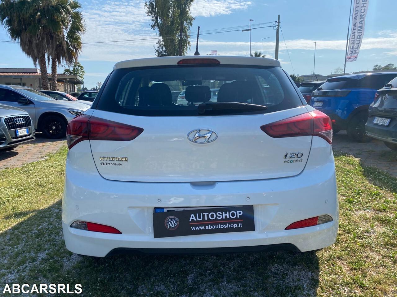HYUNDAI - i20 - 1.2 GPL 5p. Blackline - NEOPATENTA