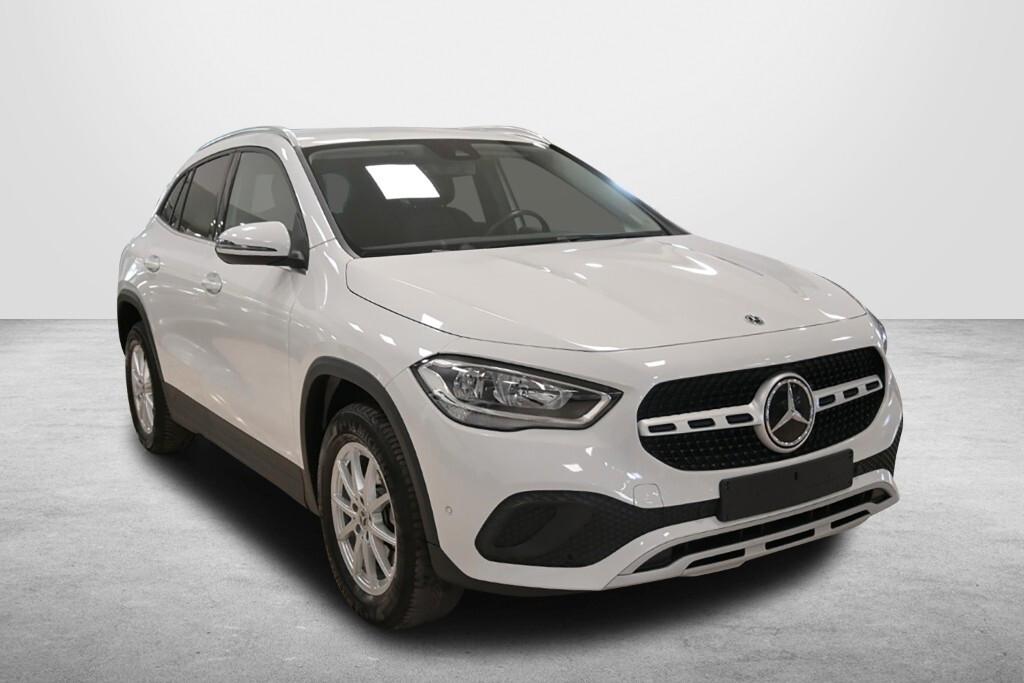 MERCEDES-BENZ GLA 180D 115CV AUTOMATIC BUSINESS SOLUTION ( NAVI PREMIUM - CRUISE - PARK ASSIST - TELECAMERA POST. )