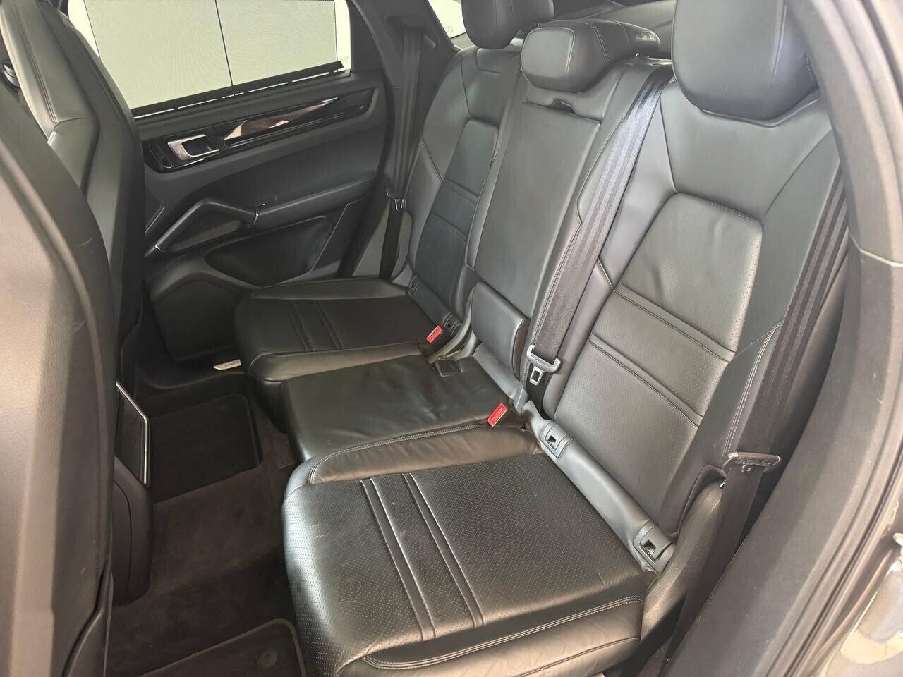 Porsche Cayenne Coupé 3.0 V6 E-Hybrid