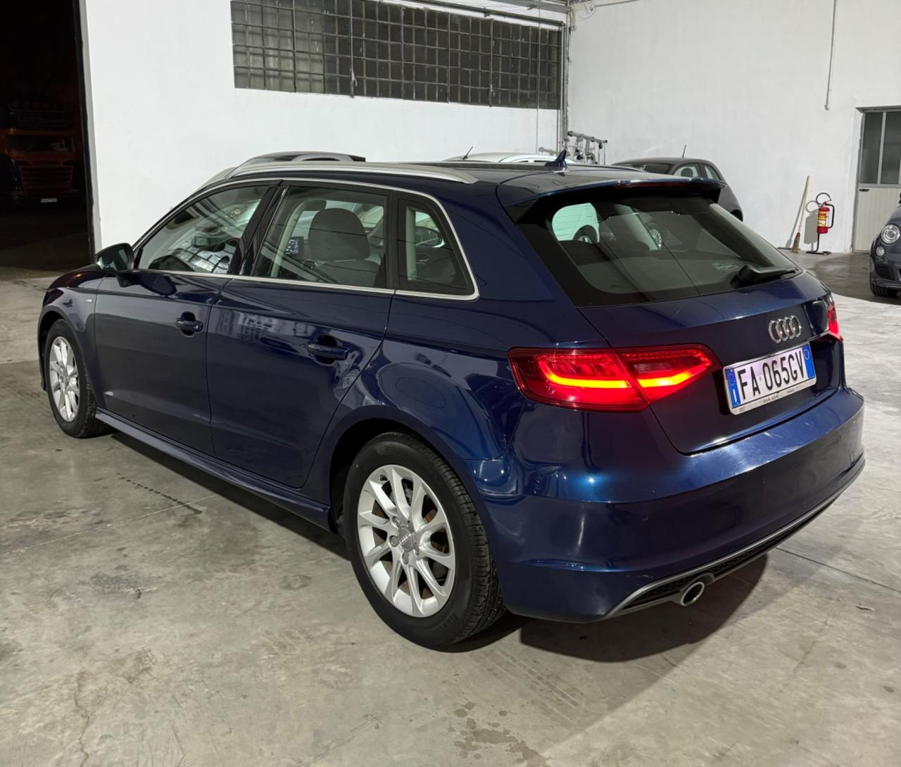 Audi A3 1.6 TDI clean diesel Ambiente