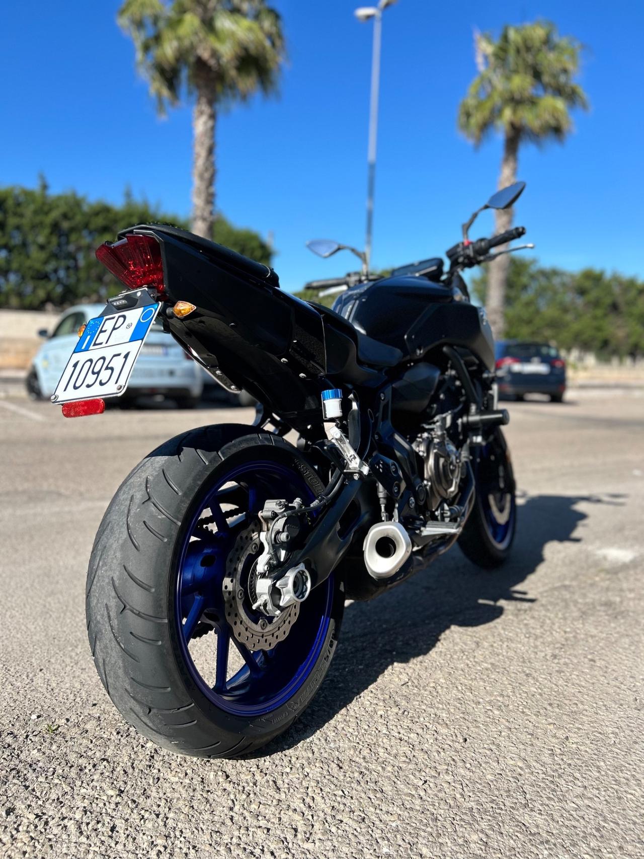 Yamaha MT-07 Strada