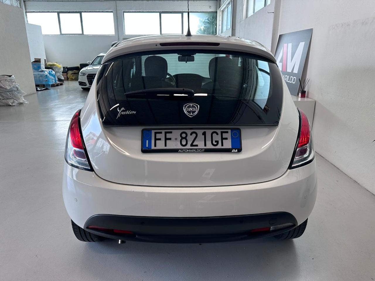 Lancia Ypsilon 5 Porte Ypsilon 1.2 Silver 69cv