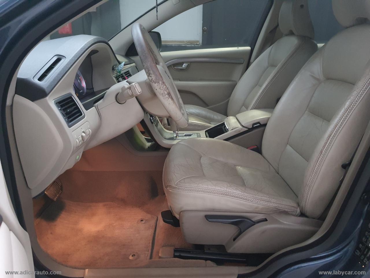 VOLVO XC70 D5 AWD