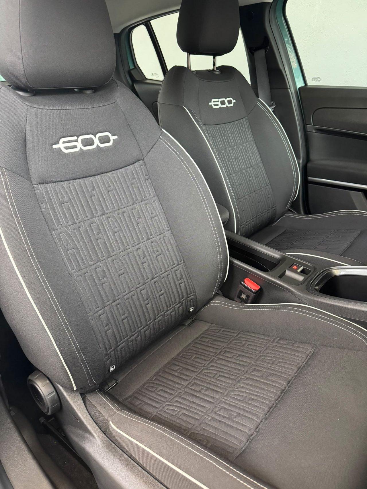 Fiat 600 1.2 hybrid 145cv auto