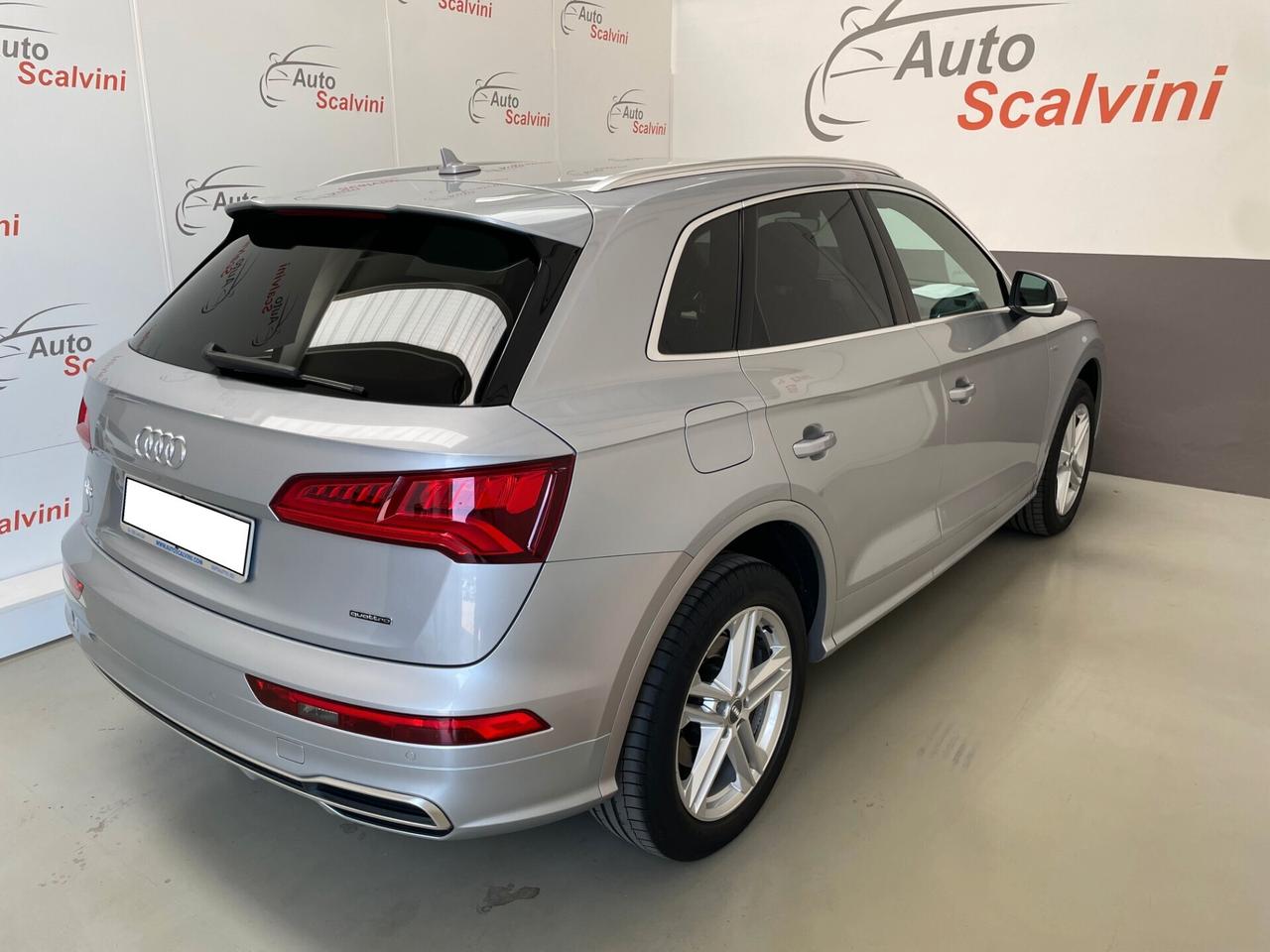 Audi Q5 2.0 40 TDI quattro S tronic S line plus