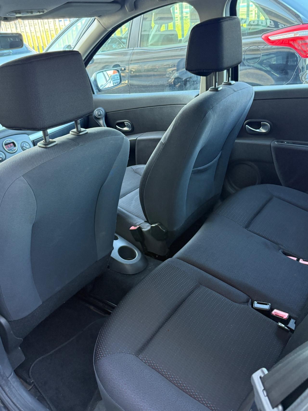 Renault Clio 1.2 16V 5 porte Luxe