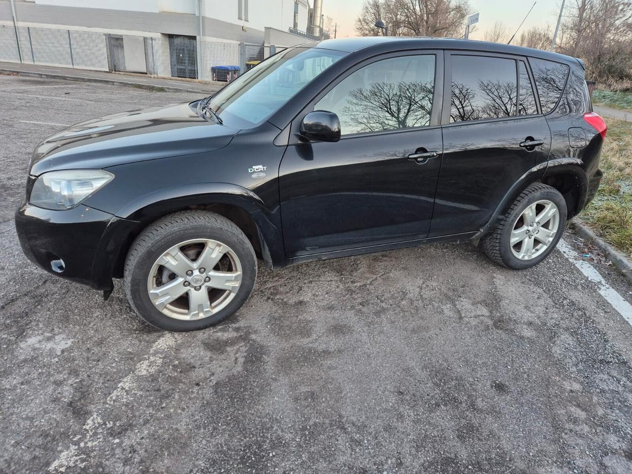 Toyota RAV 4 Crossover 2.2 D-4D Luxury - 2006