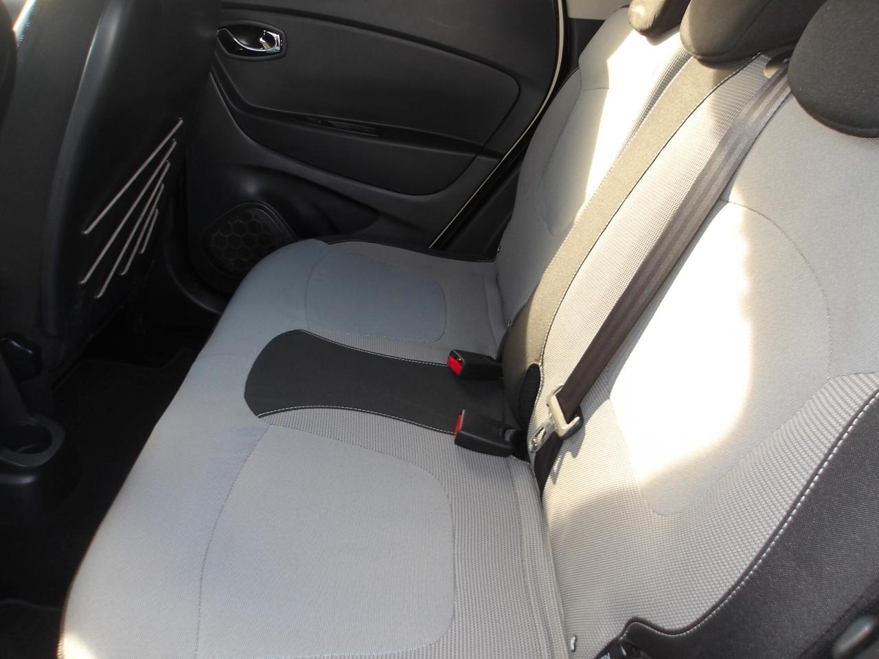 RENAULT CAPTUR 1.5 DCI- AUTO-RETROC-GARANZIA FULL
