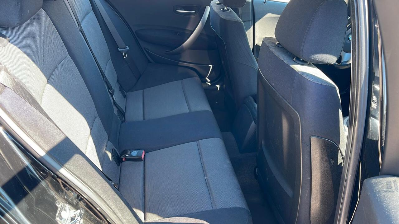 Bmw 118 120d cat 5 porte Attiva