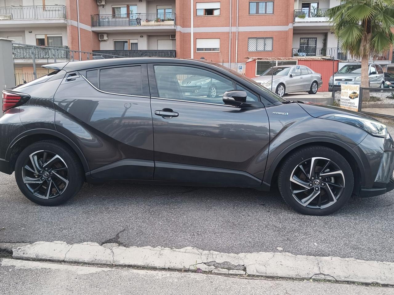 Toyota C-HR 2.0 Hybrid E-CVT Lounge