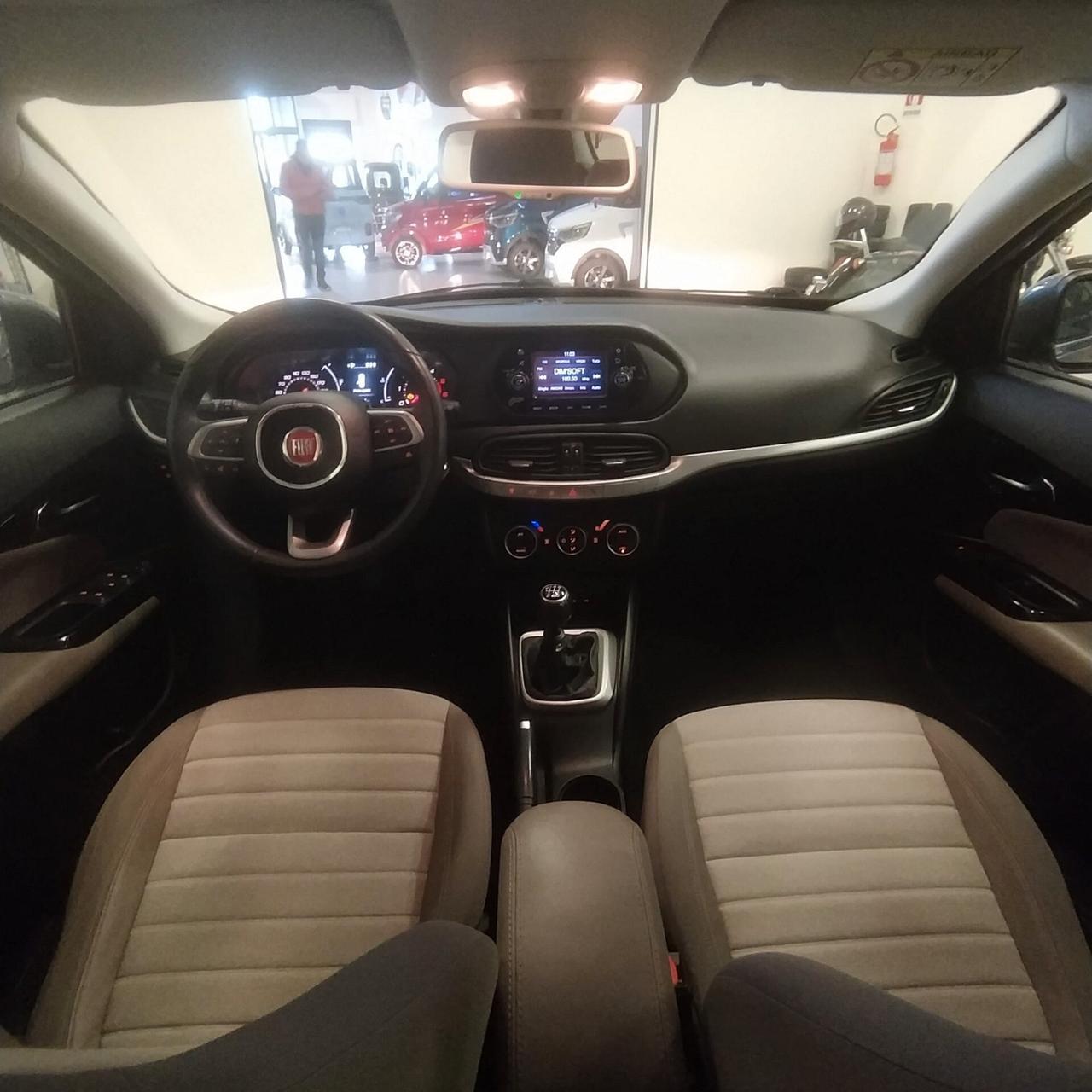 Fiat Tipo 1.6 Mjt 4 porte Lounge