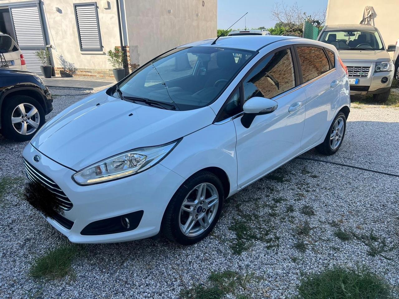 Ford Fiesta 1.4 5p. Bz.- GPL Titanium