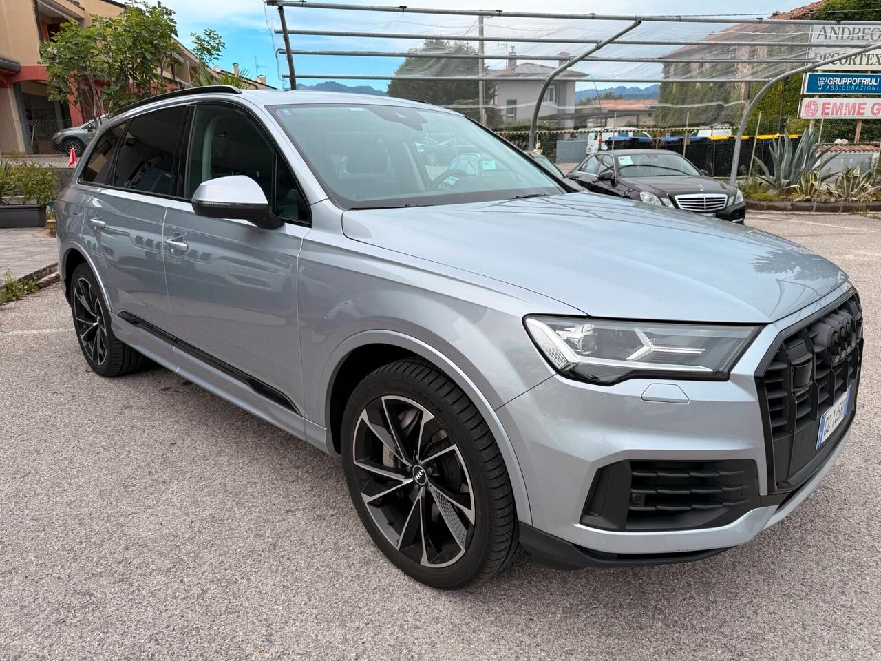 Audi Q7 55 TFSI quattro tiptronic Business