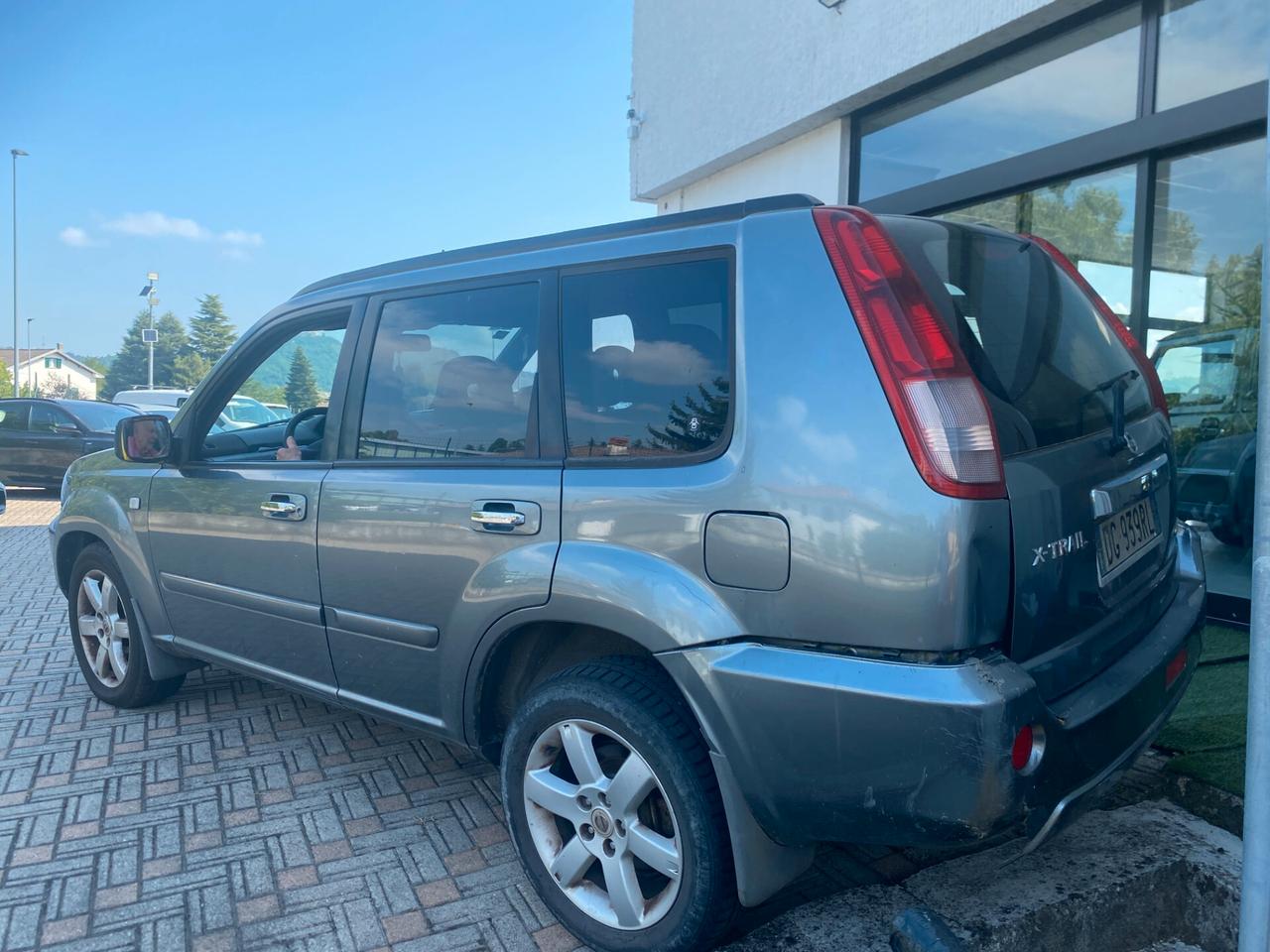 Nissan X-Trail 2.2 dCi Elegance