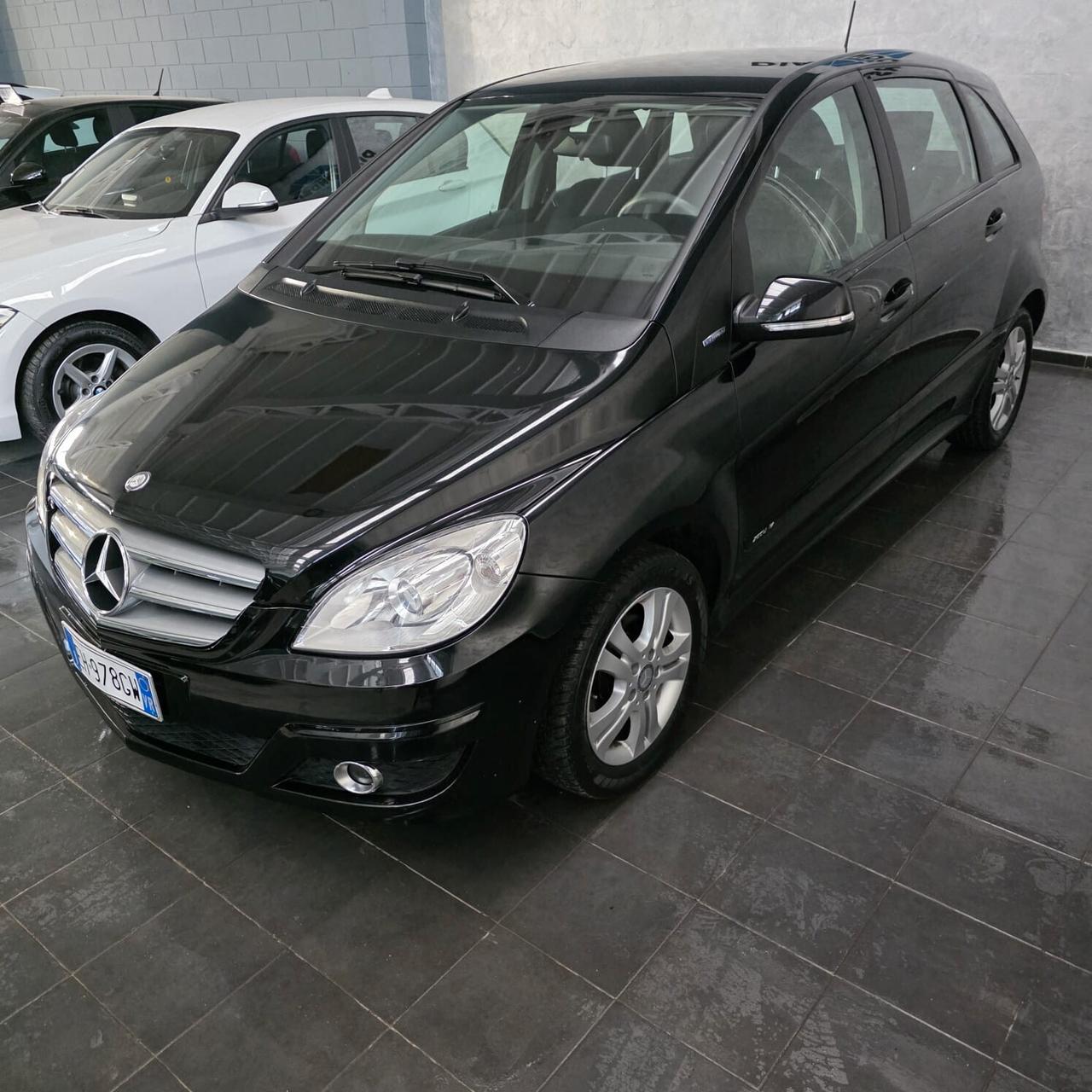 Mercedes-benz B 180 NEOPATENTATI+PELLE