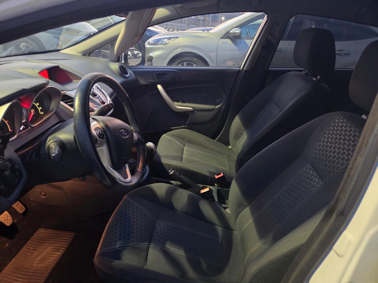 Ford Fiesta 1.4 TDCi 70CV 5 porte Titanium 2012