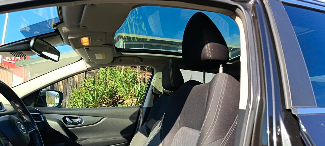 Nissan Qashqai 1.6 dCi 4WD Tekna