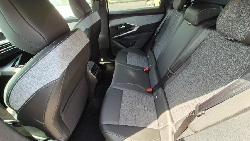 Peugeot 3008 Hybrid 145 e-DCS6 Allure - KMO 2025