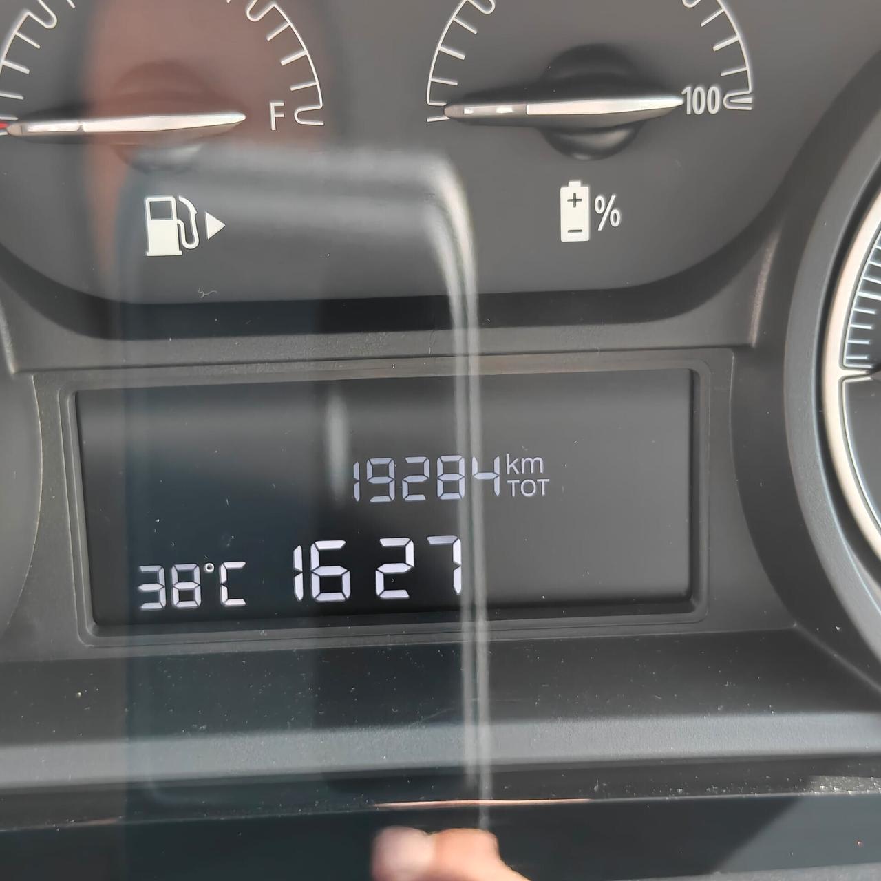 Lancia Ypsilon 1.0 Bz 70 Cv Hybrid Silver