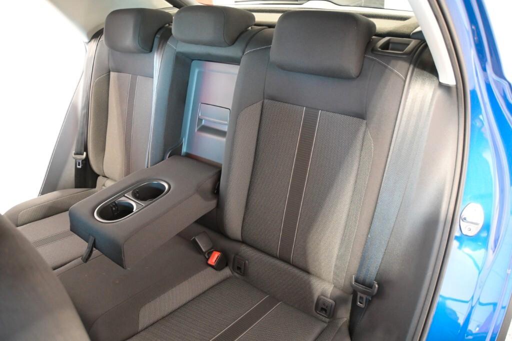 VOLKSWAGEN T-ROC 2.0 TDI 150CV DSG SCR LIFE ( FARI LED - DIGITAL COCKPIT - ADAPTIVE CRUISE - NAVI - APP CONNECT - PARK ASSIST - TETTO BICOLORE )