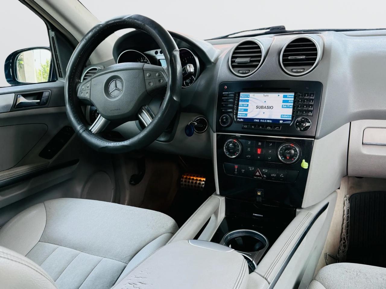 MERCEDES ML 320 cdi 224 CV Sport auto*4MATIC*PEDANE*
