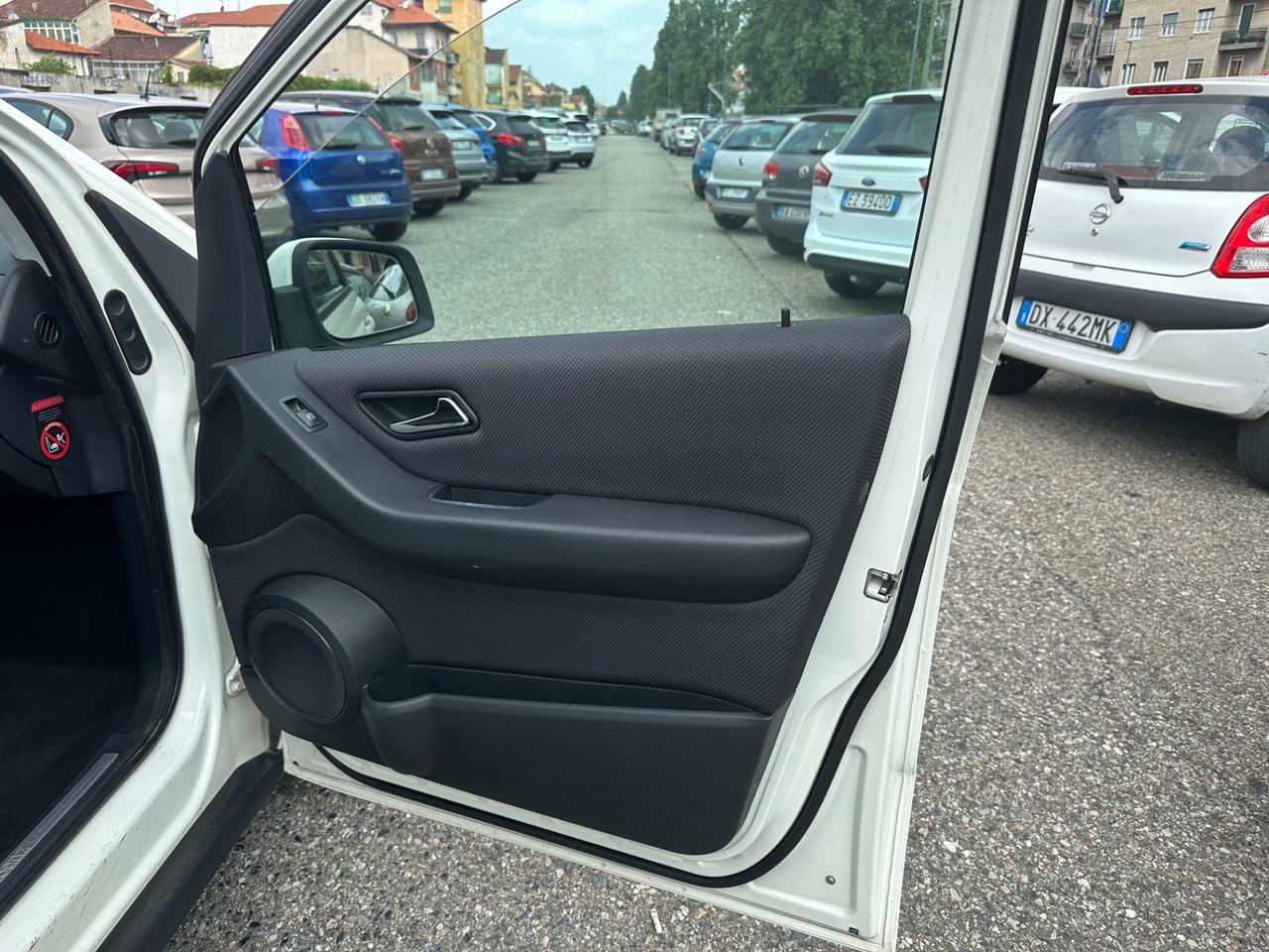 Mercedes-benz A 160 possibilità di gpl fino 2035 pochi km