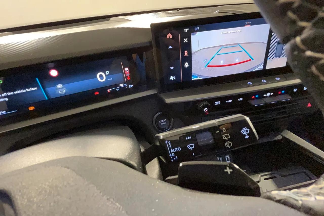 Opel Grandland 1.2 Hybrid aut. GS 145cv e-dcs6