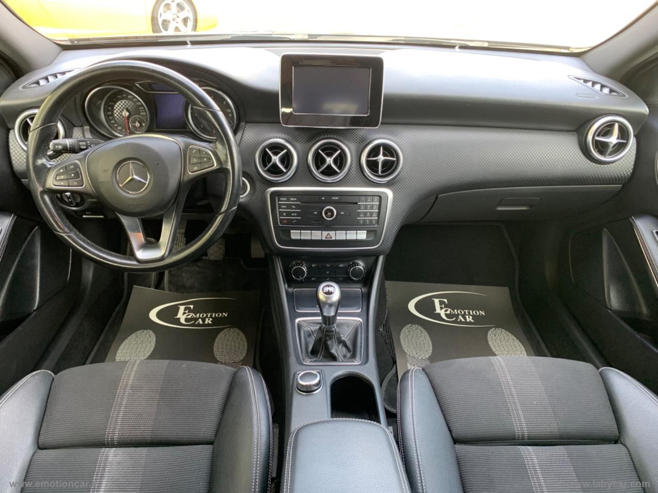MERCEDES-BENZ A 160 d Premium - 2017