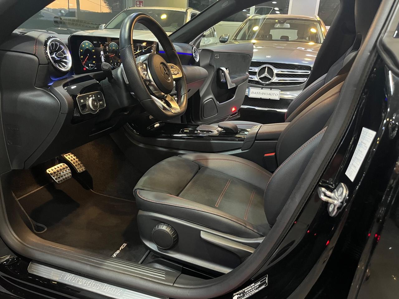Mercedes CLA 200 d Automatic Premium 12.000 KM