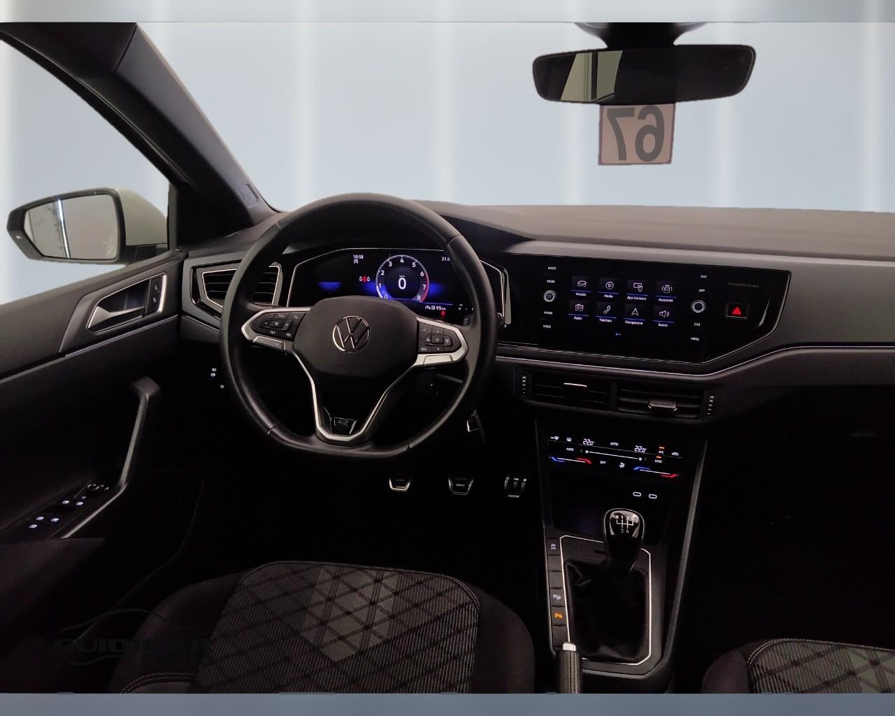VOLKSWAGEN Polo VI 2022 - Polo 1.0 tsi R-Line 95cv
