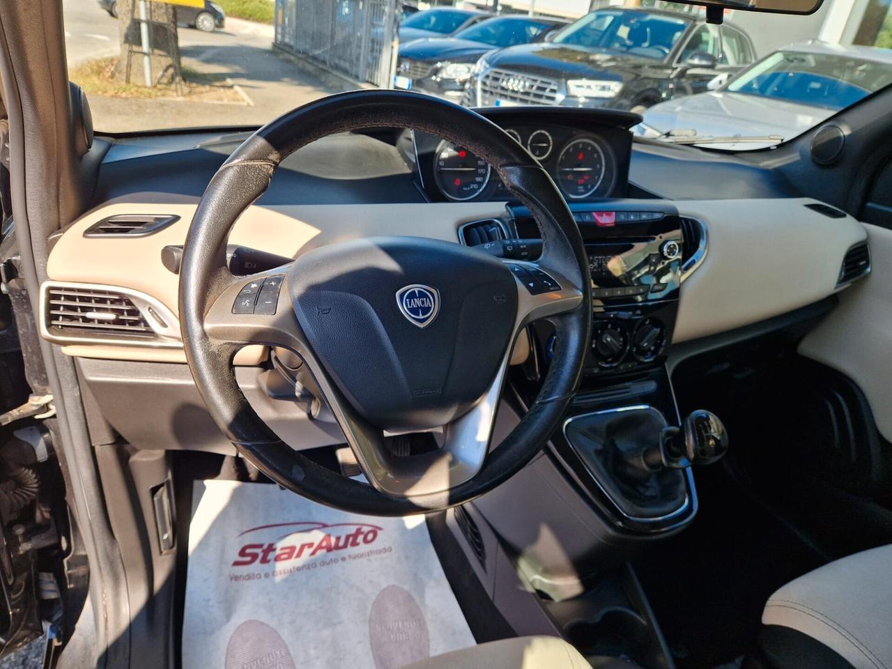 Lancia Ypsilon 0.9 TwinAir 85 CV 5 porte Metano Ecochic Elefantino