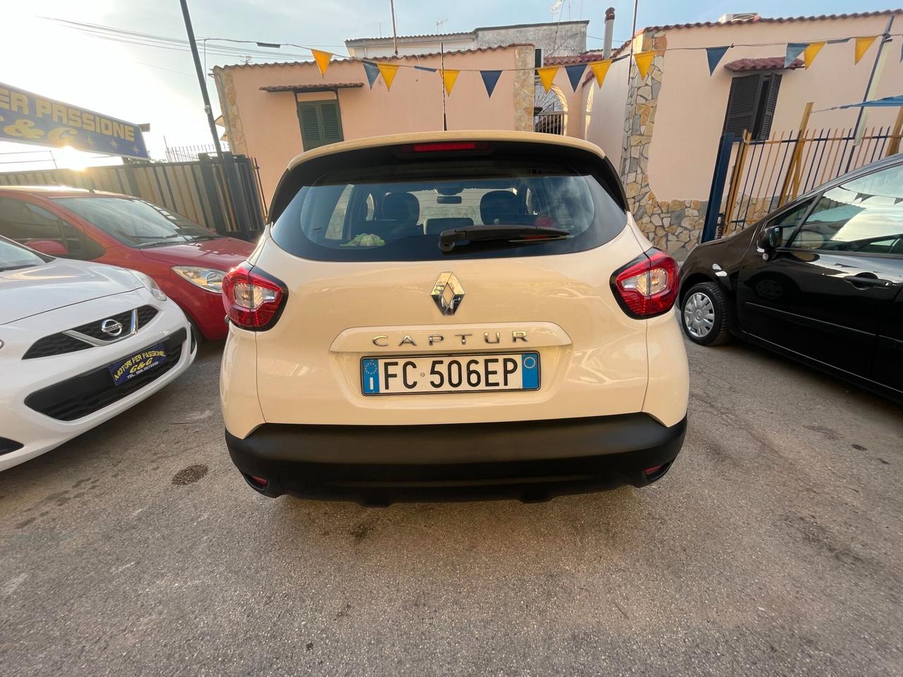 Renault Captur dCi 8V 90 CV EDC Start&Stop Energy Iconic