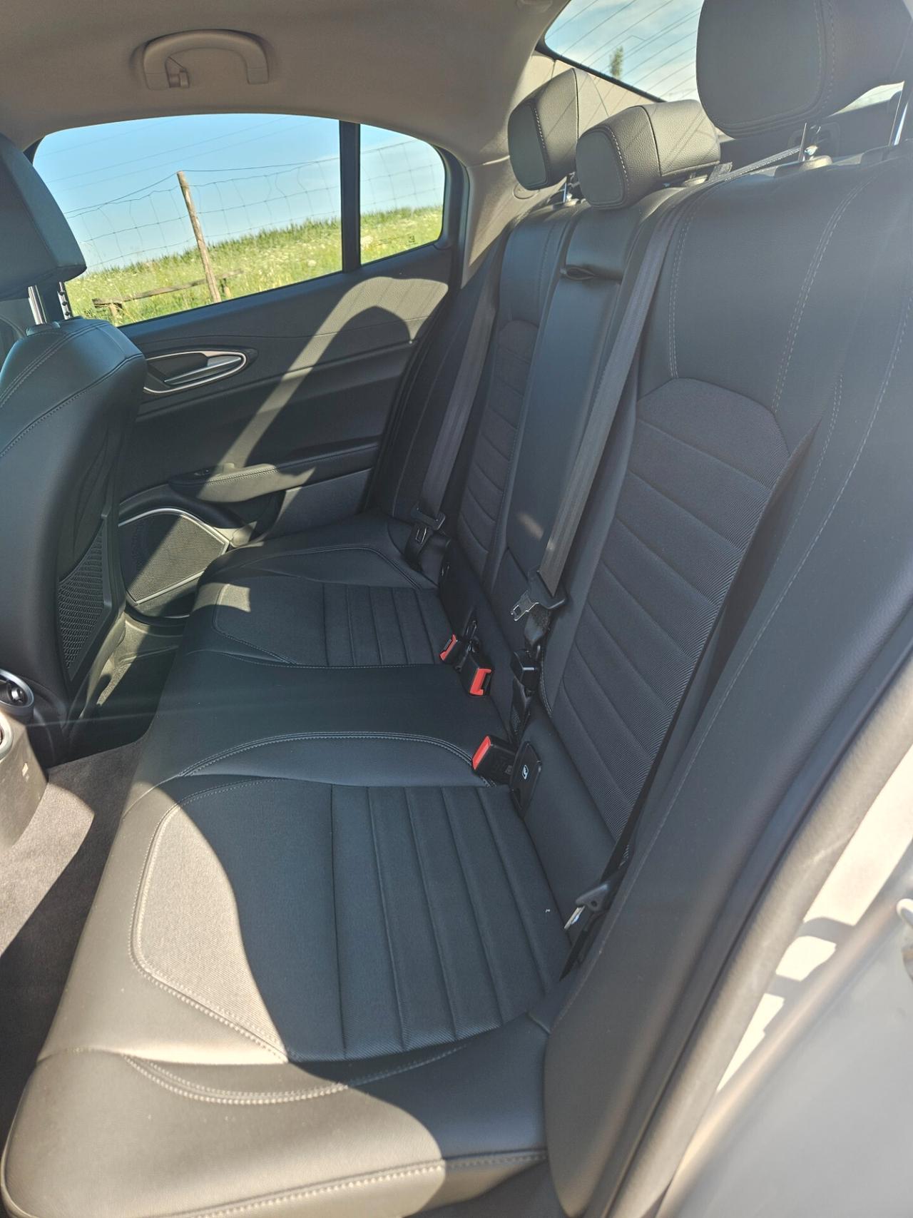 Alfa Romeo Giulia 2.2 Turbodiesel 190 CV AT8 Executive SOLO 45000 KM