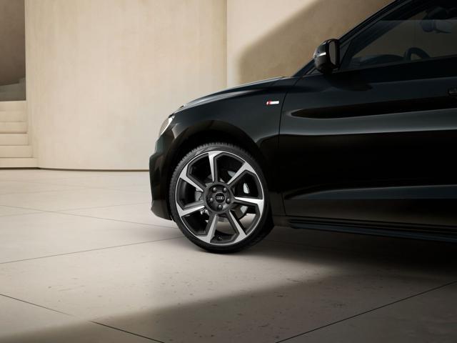 AUDI A1 SPB 30 TFSI Identity Black