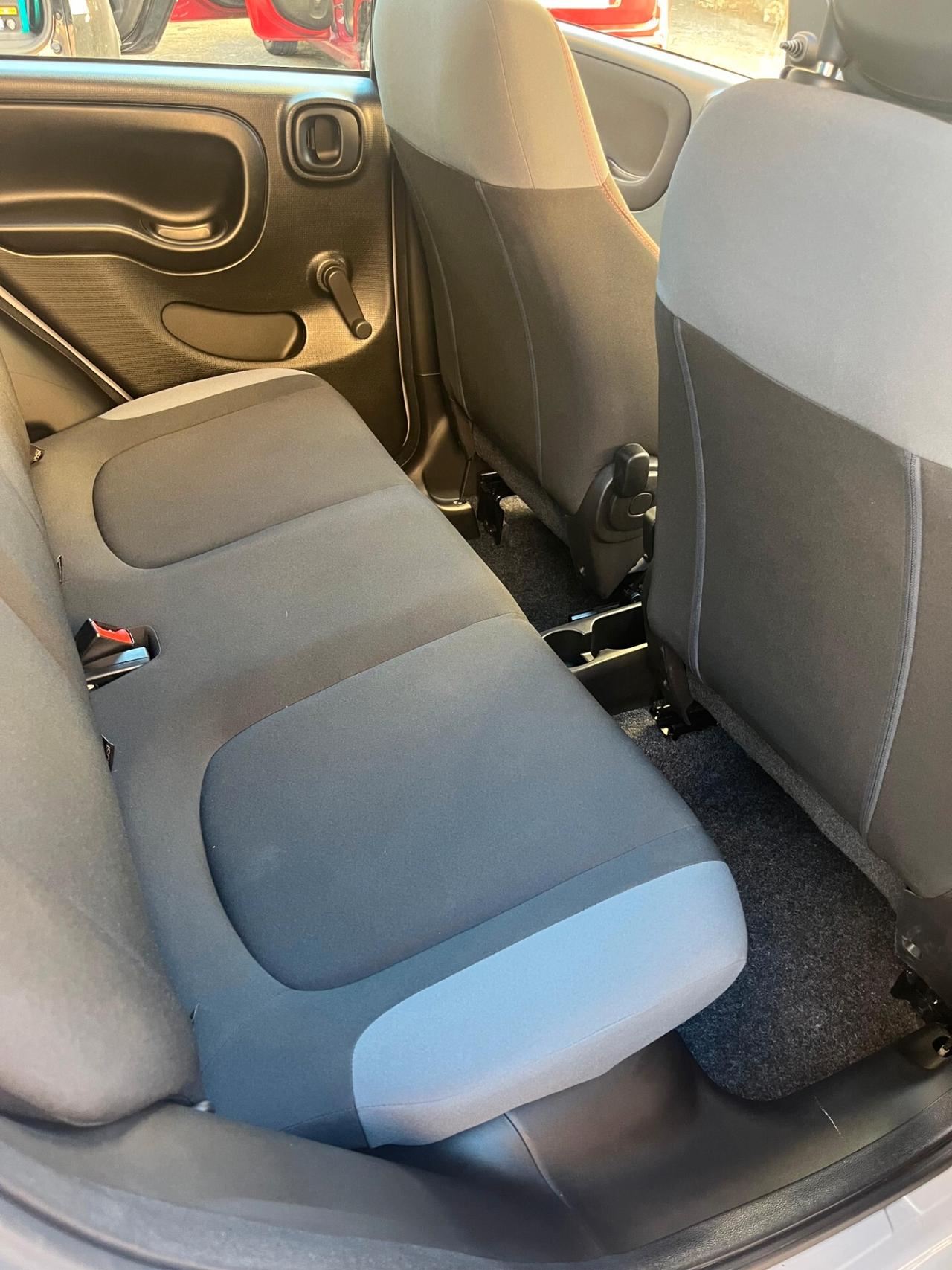 Fiat Panda 1.2 Connected by Wind