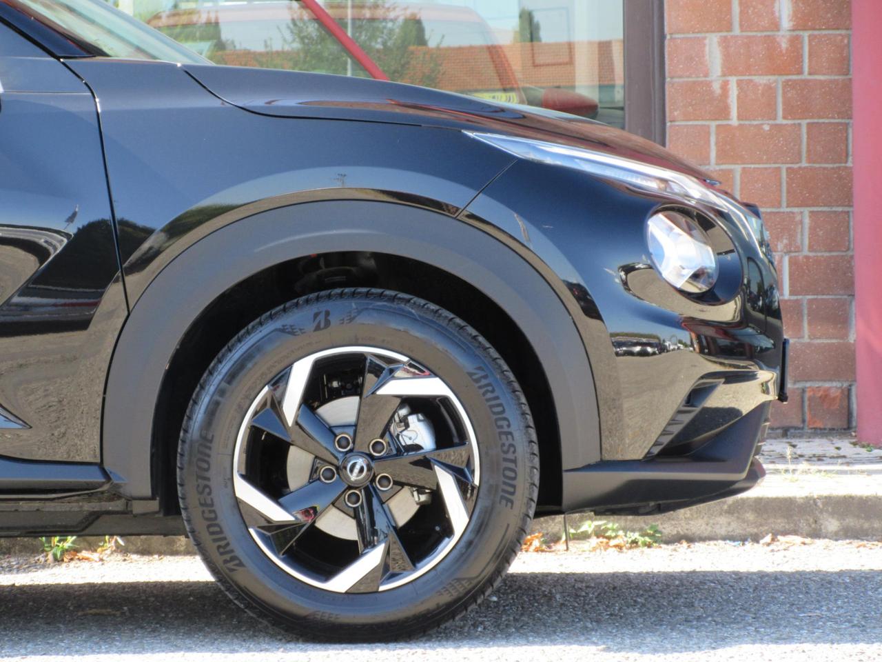Nissan Juke 1.0 dig-t N-Connecta 114cv dct