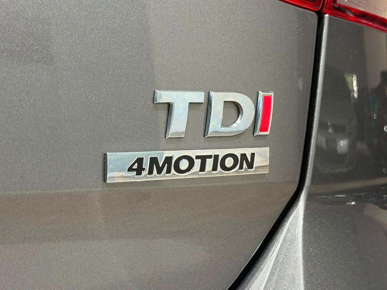VOLKSWAGEN GOLF 1.6 TDI 105cv 4MOTION HIGHLINE