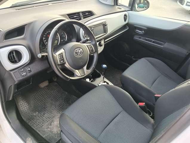 Toyota Yaris hybrid 5p 1.5h Lounge AUTOMATICA X NEOP.