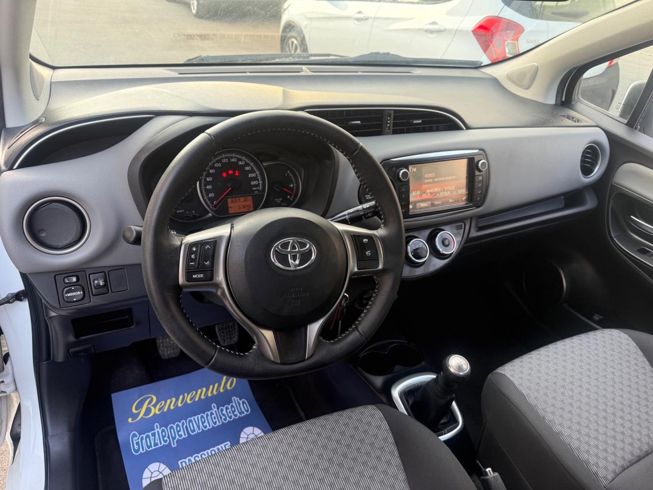 Toyota Yaris 1.0benzina 5 porte km57.000 - 2015
