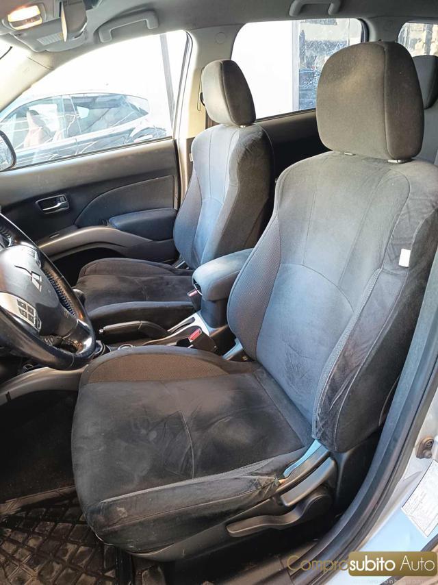 MITSUBISHI Outlander 2.0 DI-D Invite DPF