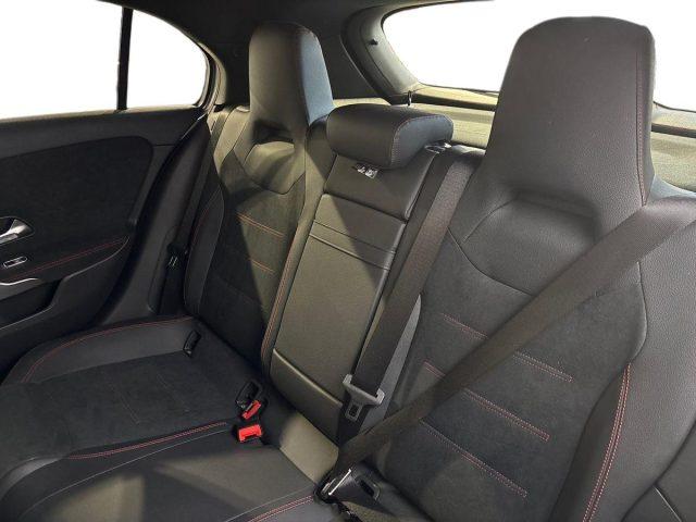 MERCEDES-BENZ A 180 d Automatic AMG Line Premium
