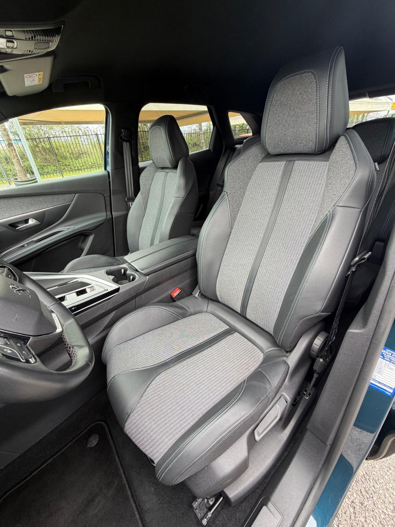 Peugeot 3008 BlueHDi 130 S&S EAT8 Allure