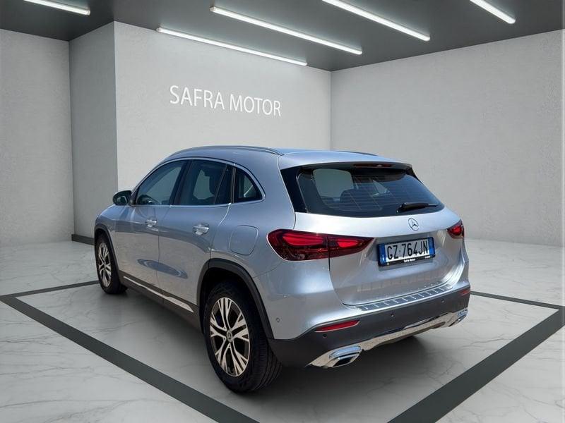 Mercedes-Benz GLA GLA 180 d Prog Advanced
