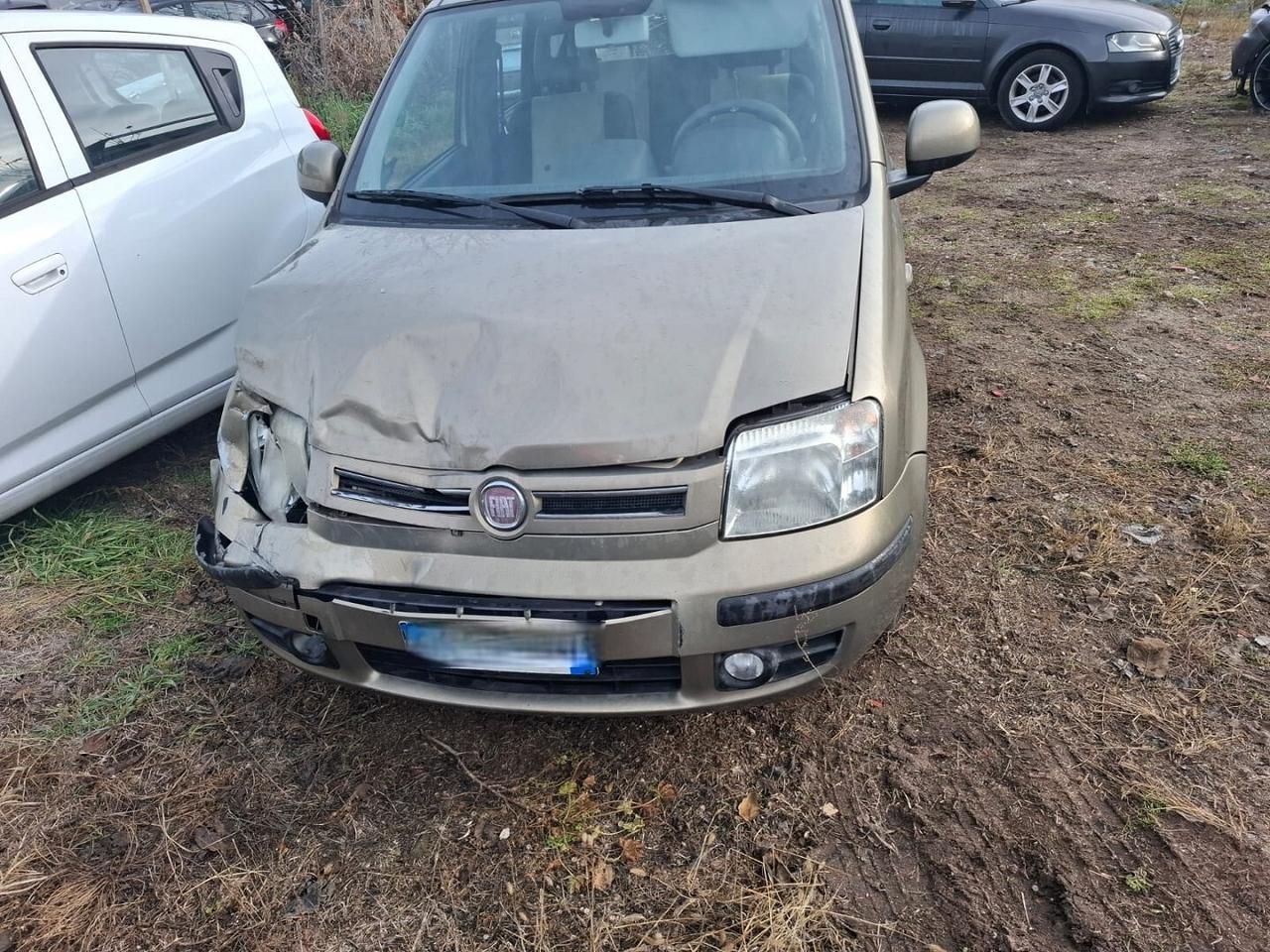 FIAT PANDA EURO 5 SINISTRATA MARCIANTE