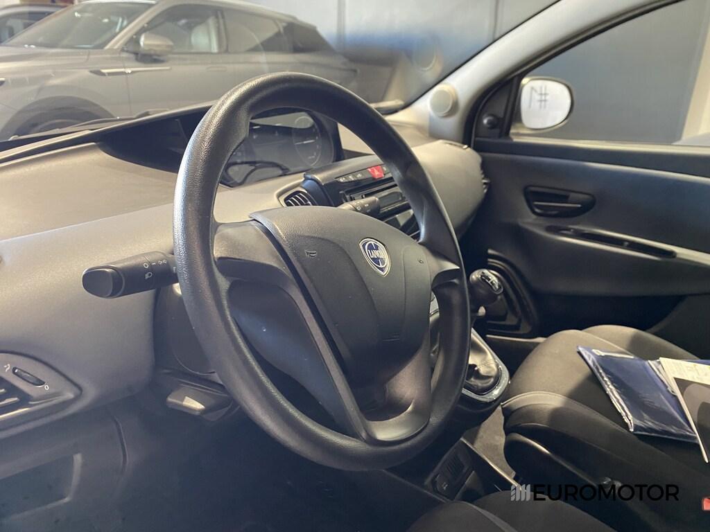 Lancia Ypsilon 5 Porte 1.2 Silver